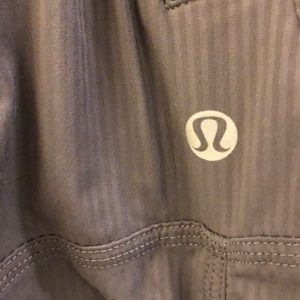 lululemon athletica Pants - Lululemon gray unlined studio pant, sz 8, 68369 lululemon athletica Pants - Lululemon gray unlined studio pant, sz 8, 68369